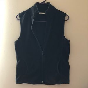 Black Fleece Vest